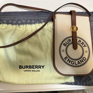 Burberry Phone Pouch / Card Wallet